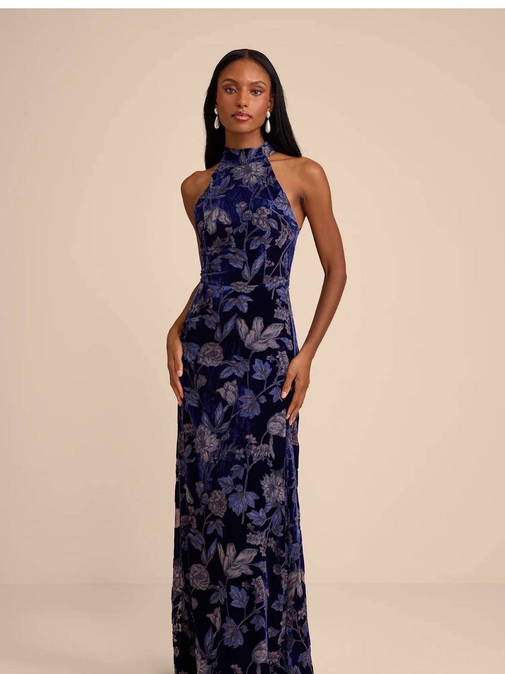 Lulus’s High-Neck Floral Velvet Evening Dress